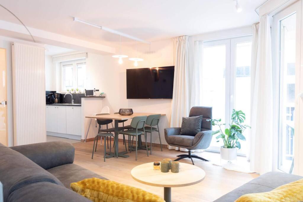 A Bien Venue - Modern Appartement, 50M Van Zee Knokke-Heist Eksteriør billede